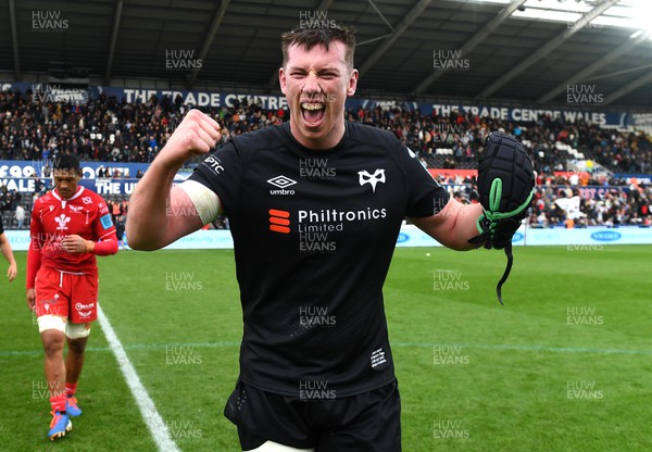 300422 - Ospreys v Scarlets - United Rugby Championship - Adam Beard of Ospreys at the end of the game