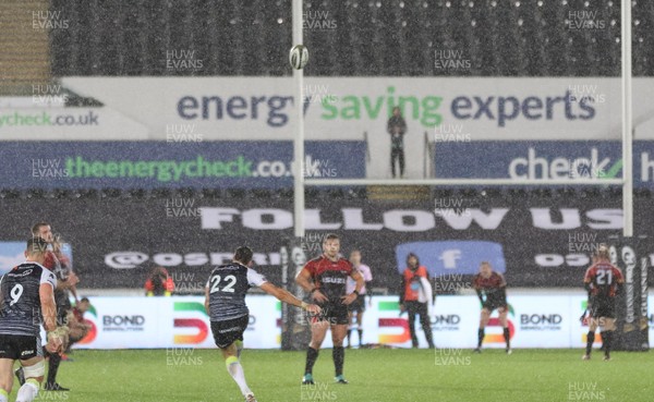091119 - Ospreys v Southern Kings, Guinness PRO14 - James Hook of Ospreys takes the final kick of the match, but fails to score the penalty which would have won the match