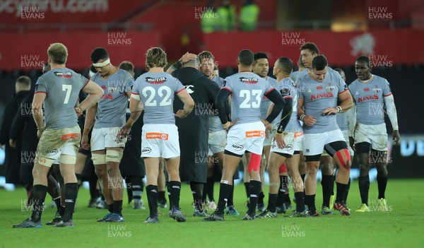 160218 - Ospreys v Southern Kings, Guinness PRO14 - The Southern Kings players rally together at the end of the match