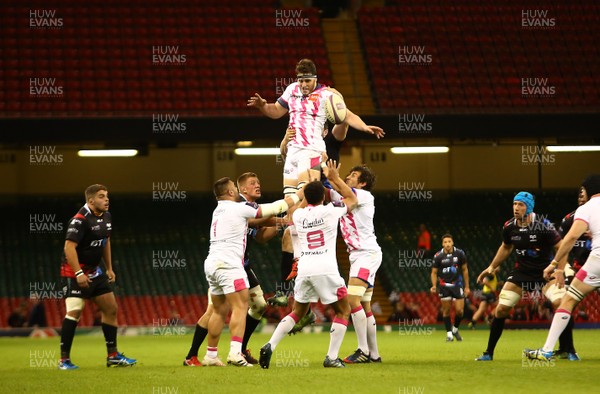 020417 - Ospreys v Stade Francais - European Rugby Challenge Cup - Paul Gabrillagues of Stade Francais win lineout ball