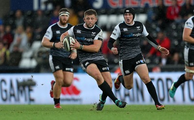 080918 - Ospreys v Toyota Cheetahs - Guinness PRO14 - Scott Otten of Ospreys makes a break