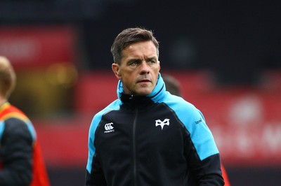 080918 - Ospreys v Edinburgh - GuinnessPro14 - Head coach of Ospreys Allen Clarke