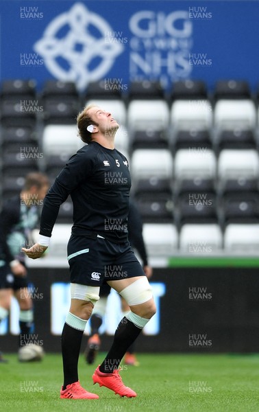 101020 - Ospreys v Ulster - Guinness PRO14 - Alun Wyn Jones of Wales during the warm up