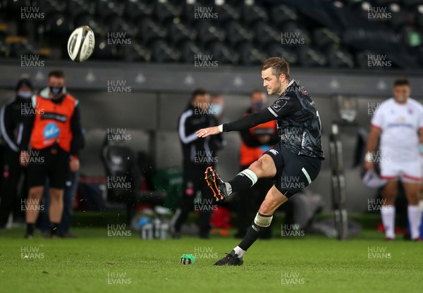 101020 - Ospreys v Ulster - Guinness PRO14 - Stephen Myler of Ospreys kicks a penalty