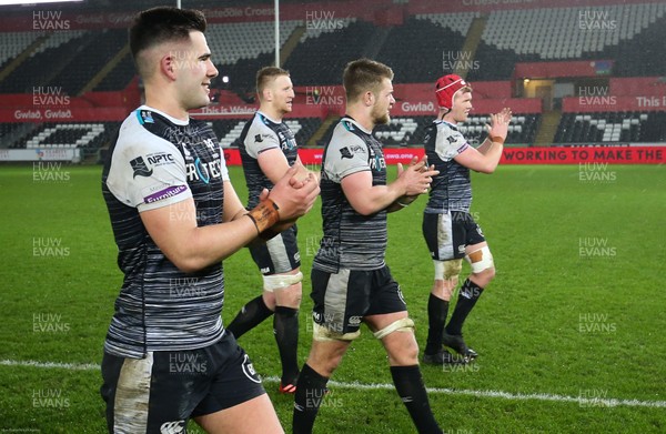 150220 - Ospreys v Ulster Rugby, Guinness PRO14 - Ospreys players applaud the fans at the end of the match