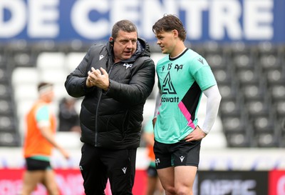 180224 - Ospreys v Ulster - United Rugby Championship - Ospreys Head Coach Toby Booth speaks to Jack Walsh of Ospreys 