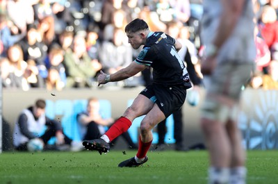 180224 - Ospreys v Ulster - United Rugby Championship - Dan Edwards of Ospreys kicks a penalty