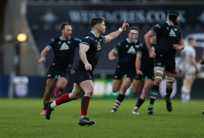 180224 - Ospreys v Ulster - United Rugby Championship - Dan Edwards of Ospreys celebrates kicking a drop goal in the last seconds of the game to win the match