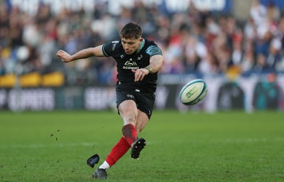 180224 - Ospreys v Ulster, United Rugby Championship - Dan Edwards of Ospreys kicks conversion