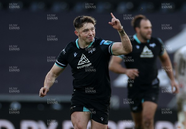 180224 - Ospreys v Ulster - United Rugby Championship - Dan Edwards of Ospreys celebrates kicking a drop goal in the last seconds of the game to win the match