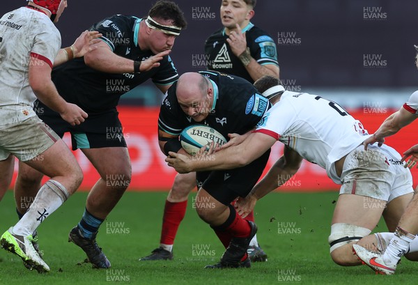180224 - Ospreys v Ulster, United Rugby Championship - Rhys Henry of Ospreys takes on Dave Shanahan of Ulster
