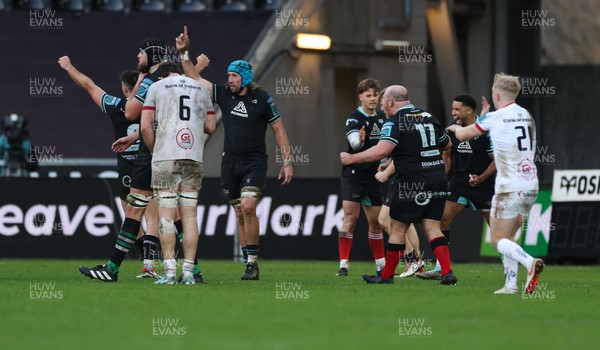 180224 - Ospreys v Ulster, United Rugby Championship - Ospreys celebrate the last gasp win on the final whistle