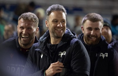 280226 - Ospreys v Ulster Rugby, United Rugby Championship - Ospreys head coach Mark Jones speaks to the team at the end of the match