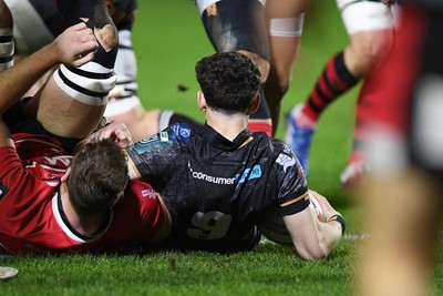 280226 - Ospreys v Ulster - United Rugby Championship - Cormac Foley of Ospreys scores a try