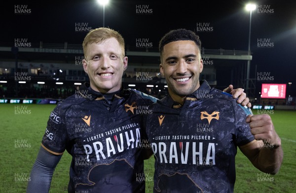 280226 - Ospreys v Ulster Rugby, United Rugby Championship - Iestyn Hopkins of Ospreys and Keelan Giles of Ospreys at the end of the match