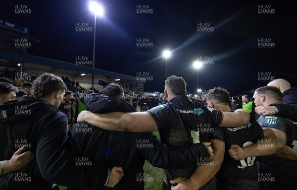 280226 - Ospreys v Ulster Rugby, United Rugby Championship - Ospreys huddle up at the end of the match
