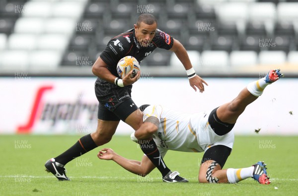 240813 - Ospreys v Worcester Warriors, Pre-season Friendly - Ospreys Eli Walker brushes off Worcester's Jeremy Su'a