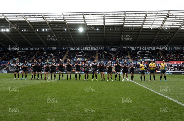 060322 - Ospreys v Zebre - United Rugby Championship - A minutes applause in support of the Red Crosses Ukraine appeal 