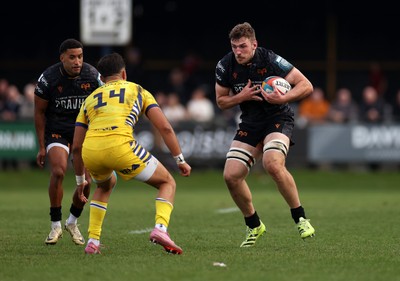 111025 - Ospreys v Zebre Parma - United Rugby Championship - James Ratti of Ospreys 