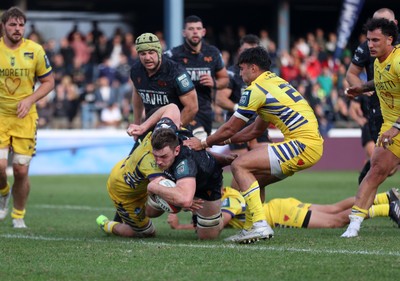 111025 - Ospreys v Zebre Parma - United Rugby Championship - James Ratti of Ospreys gets over the line to score a try