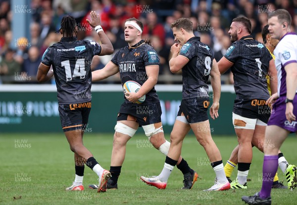 111025 - Ospreys v Zebre Parma - United Rugby Championship - Morgan Morse of Ospreys celebrates scoring a try with team mates