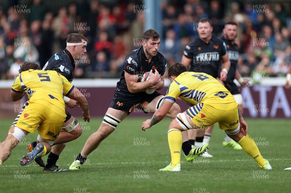 111025 - Ospreys v Zebre Parma - United Rugby Championship - James Ratti of Ospreys 