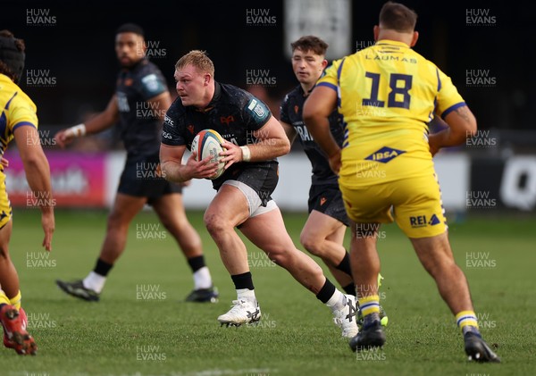 111025 - Ospreys v Zebre Parma - United Rugby Championship - Dewi Lake of Ospreys 