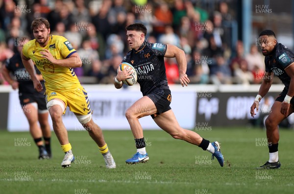 111025 - Ospreys v Zebre Parma - United Rugby Championship - Reuben Morgan-Williams of Ospreys 