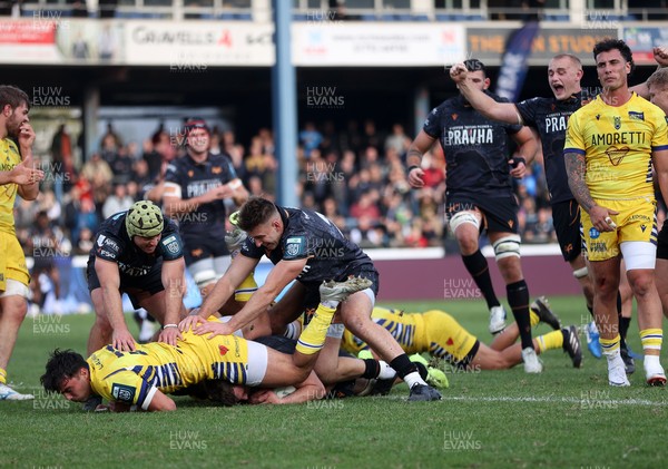 111025 - Ospreys v Zebre Parma - United Rugby Championship - James Ratti of Ospreys gets over the line to score a try