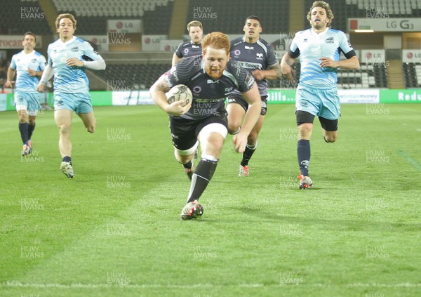 280315 - Ospreys v Zebre - GuinnessPro12 -Dan Baker of Ospreys scores a try