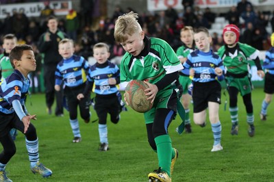 280315 - Ospreys v Zebre Rugby, Guinness PRO12 - Action from the Half Time Tag matches