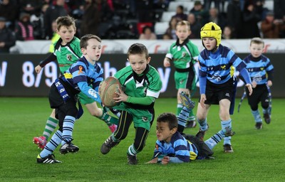 280315 - Ospreys v Zebre Rugby, Guinness PRO12 - Action from the Half Time Tag matches