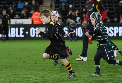 280315 - Ospreys v Zebre Rugby, Guinness PRO12 - Action from the Half Time Tag matches