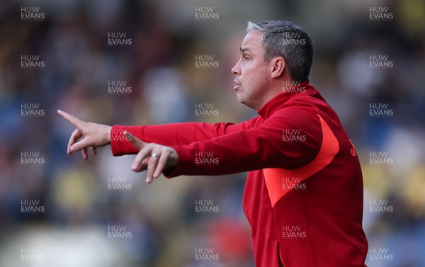 210723 - Oxford United v Swansea City, Pre-season Friendly - Swansea City head coach Michael Duff during the match