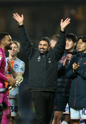 291225 - Oxford United v Swansea City - SkyBet Championship - Swansea City Manager Vitor Matos celebrates with fans at full time