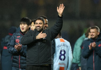 291225 - Oxford United v Swansea City - SkyBet Championship - Swansea City Manager Vitor Matos celebrates with fans at full time