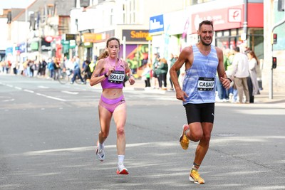 051025 - Oysho Cardiff Half Marathon - The race route passes through Albany Road, Roath