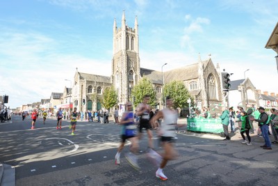 051025 - Oysho Cardiff Half Marathon - The race route passes through Albany Road, Roath