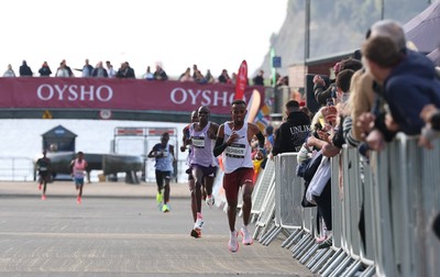 051025 - Oysho Cardiff Half Marathon - Runners make their way through Cardiff Bay as they take part in the Oysho Cardiff Half Marathon