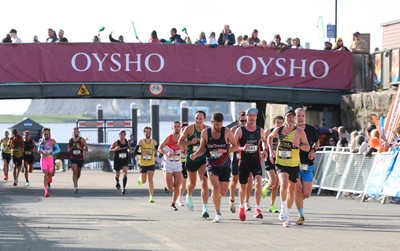 051025 - Oysho Cardiff Half Marathon - Runners make their way through Cardiff Bay as they take part in the Oysho Cardiff Half Marathon