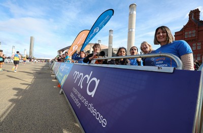051025 - Oysho Cardiff Half Marathon - Runners make their way through Cardiff Bay as they take part in the Oysho Cardiff Half Marathon