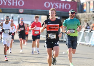 051025 - Oysho Cardiff Half Marathon - Runners make their way through Cardiff Bay as they take part in the Oysho Cardiff Half Marathon