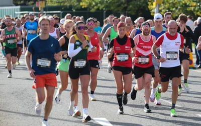 051025 - Oysho Cardiff Half Marathon - Runners make their way through Cardiff Bay as they take part in the Oysho Cardiff Half Marathon