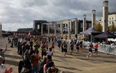 051025 - Oysho Cardiff Half Marathon - Runners make their way through Cardiff Bay as they take part in the Oysho Cardiff Half Marathon