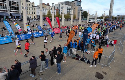 051025 - Oysho Cardiff Half Marathon - Runners make their way through Cardiff Bay as they take part in the Oysho Cardiff Half Marathon