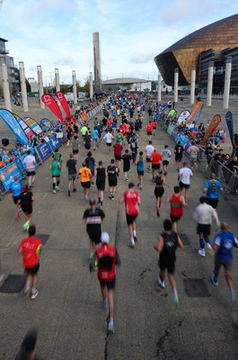 051025 - Oysho Cardiff Half Marathon - Runners make their way through Cardiff Bay as they take part in the Oysho Cardiff Half Marathon