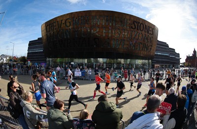 051025 - Oysho Cardiff Half Marathon - Runners make their way through Cardiff Bay as they take part in the Oysho Cardiff Half Marathon