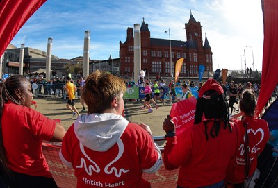 051025 - Oysho Cardiff Half Marathon - Runners make their way through Cardiff Bay as they take part in the Oysho Cardiff Half Marathon
