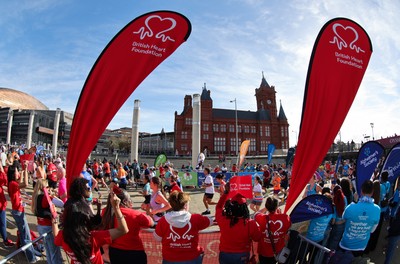 051025 - Oysho Cardiff Half Marathon - Runners make their way through Cardiff Bay as they take part in the Oysho Cardiff Half Marathon