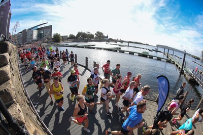 051025 - Oysho Cardiff Half Marathon - Runners make their way through Cardiff Bay as they take part in the Oysho Cardiff Half Marathon